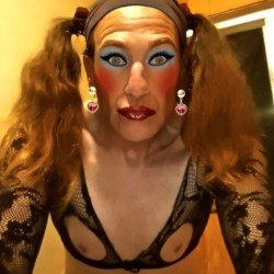 San Diego swinger hotwife & cuckold profile – CynthiaCD on Rocktie