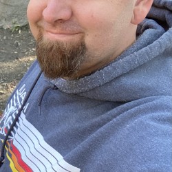San Francisco swinger hotwife & cuckold profile – scouttrooper77 on Rocktie