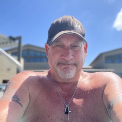 Looking4kitty: Swingers Hotwife Cuckold