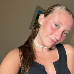 Ashely: Swingers Hotwife Cuckold