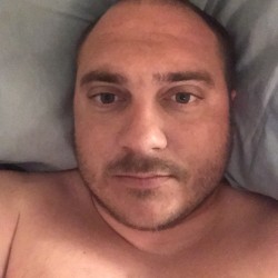 Valdosta swinger hotwife & cuckold profile – Rooster875 on Rocktie