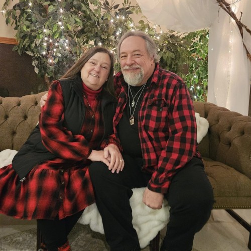 SCIFISwingers: Swingers Hotwife Cuckold