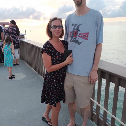 Louisville swinger hotwife & cuckold profile – KnarfandKeixdoku on Rocktie