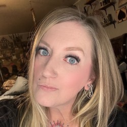 QueenJuicyJenQoS: Swingers Hotwife Cuckold