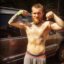 Binghamton swinger hotwife & cuckold profile – Jaton7416 on Rocktie