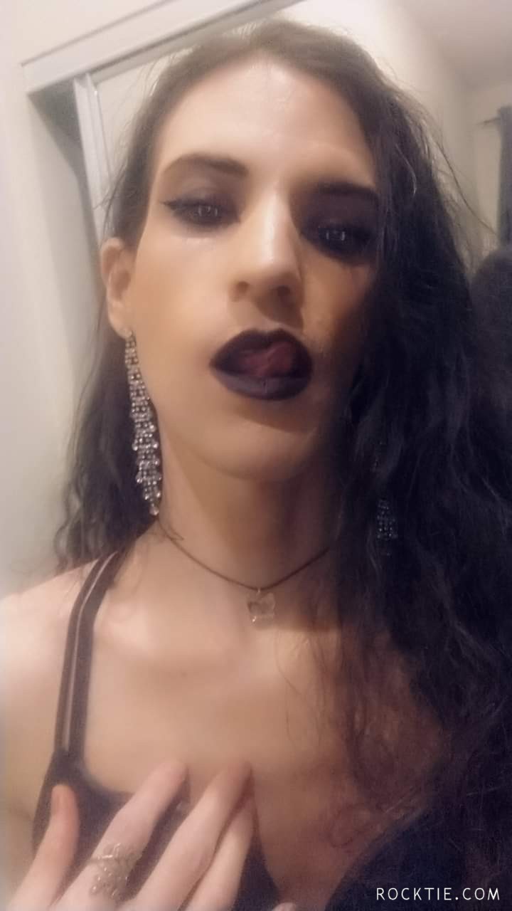 VioletteNoir member profile in Toronto, Ontario
