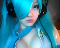  - toki Photo