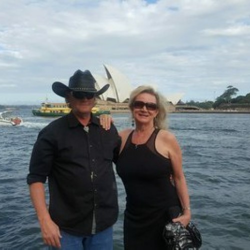 Aussiensassy: Swingers Hotwife Cuckold