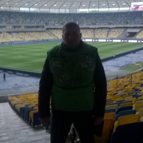 Yurii: Swingers Hotwife Cuckold