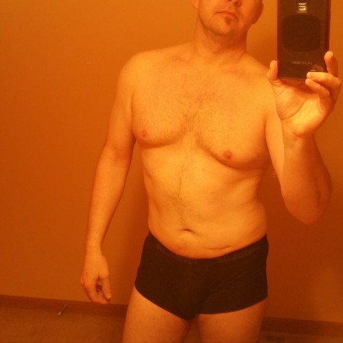 Minneapolis swinger hotwife & cuckold profile – MplsD on Rocktie