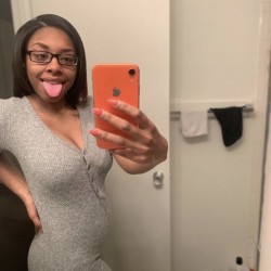 Vancouver swinger hotwife & cuckold profile – Melly233 on Rocktie