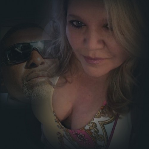 Virginia Beach swinger hotwife & cuckold profile – Blkpole69 on Rocktie
