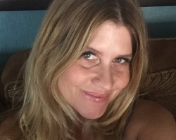  - Newbieslooking Photo