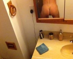  - monstras27 Photo