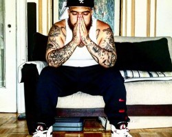  - Eurotake0ver Photo