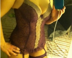  - funcuple697279 Photo