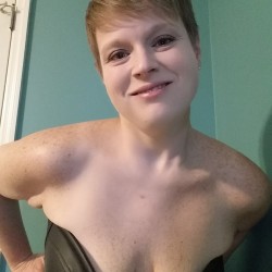 Swinger Hotwife Cuckold Cincinnati, Ohio - marriedlooking4