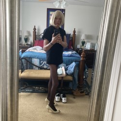 North Jersey swinger hotwife & cuckold profile – Victoriapet on Rocktie