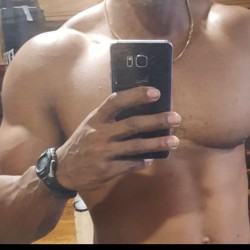 Fayetteville swinger hotwife & cuckold profile – Jy_Battle on Rocktie