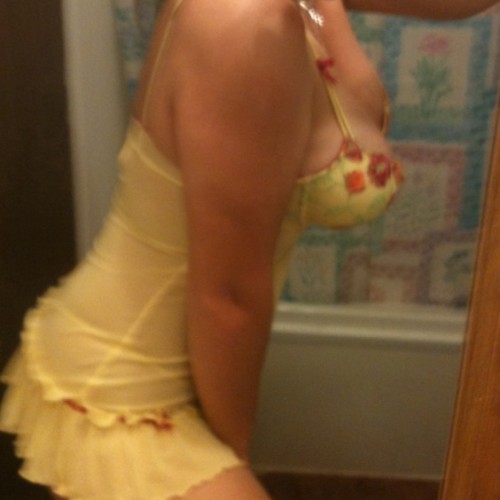 A-R-Out4Fun: Swingers Hotwife Cuckold