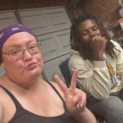 Hampton swinger hotwife & cuckold profile β AyeVino757 on Rocktie