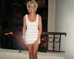  - nudetanrelaxed Photo