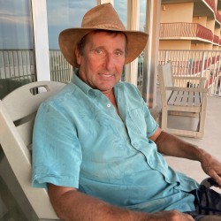 Pensacola-Panama City swinger hotwife & cuckold profile – SunnyPCB on Rocktie