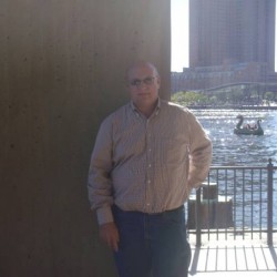 Long Island swinger hotwife & cuckold profile – MisterSaro on Rocktie