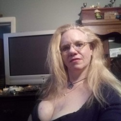 Swinger Hotwife Cuckold Tampa-Lakeland, Florida - Kitten0723