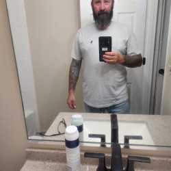 Rockford swinger hotwife & cuckold profile – Gluton1 on Rocktie