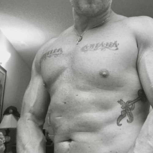 Hiheels: Swingers Hotwife Cuckold