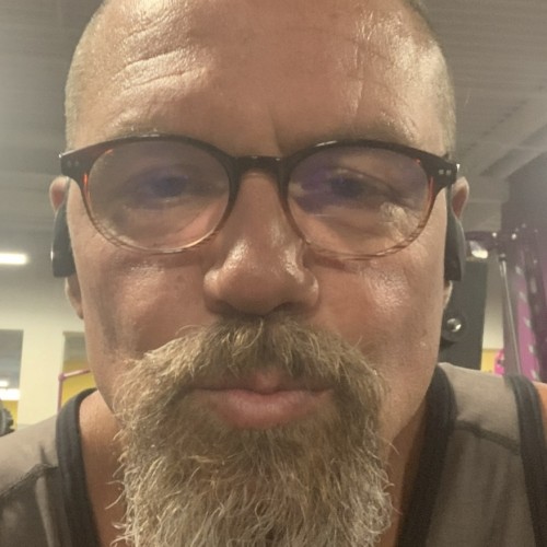 BeachBum: Swingers Hotwife Cuckold