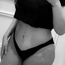 Las Vegas swinger hotwife & cuckold profile – Mvalmav on Rocktie