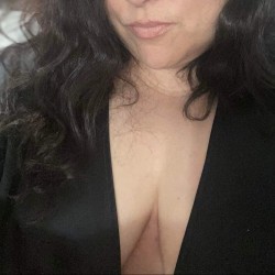 Rapid City swinger hotwife & cuckold profile – Justlooking45198 on Rocktie