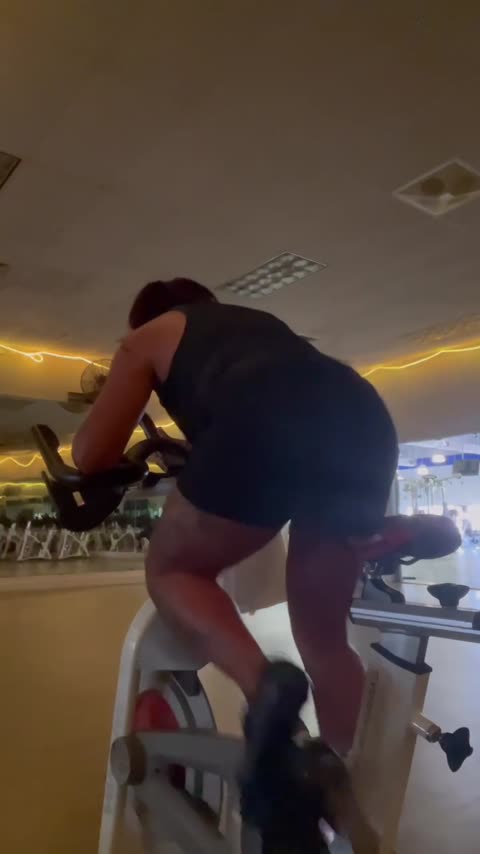 Friend making sexy for me.