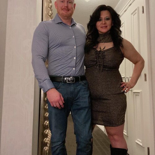 Seattle swinger hotwife & cuckold profile – FunCoupleOpen on Rocktie