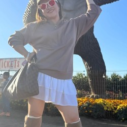 San Francisco swinger hotwife & cuckold profile – Kdoe3947 on Rocktie