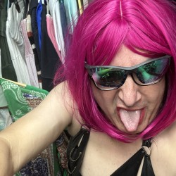 Los Angeles swinger hotwife & cuckold profile – Biased4yourule on Rocktie