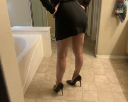 Sexy fun Phoenix couple seeks hot guy for threesome fun