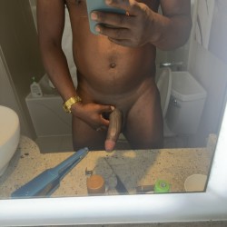Virginia Beach swinger hotwife & cuckold profile – Nigelbbc on Rocktie