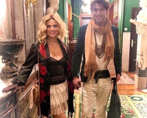 Swinger Hotwife Cuckold User