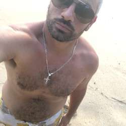 Vancouver swinger hotwife & cuckold profile – HotwifeFucker on Rocktie