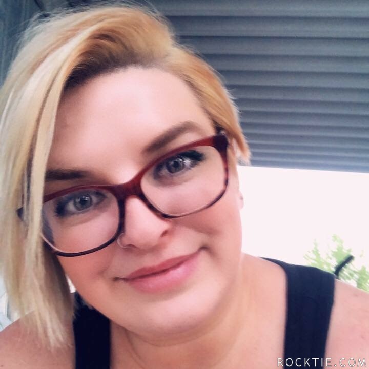 Swingers Hotwife Cuckold Rockford - HornyMilCouple