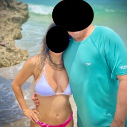 San Antonio swinger hotwife & cuckold profile – JennyandAndrew on Rocktie