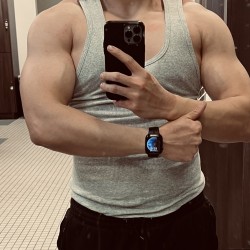 Philadelphia swinger hotwife & cuckold profile – James215 on Rocktie