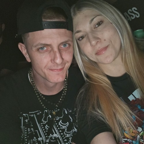 Rave_Couple: Swingers Hotwife Cuckold