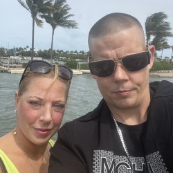Swingers Hotwife Cuckold Fuck My Wife Miami-Dade-Keys Florida