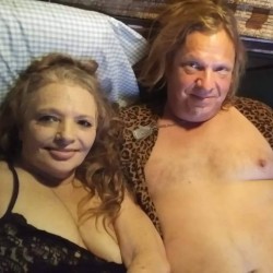 Greenville swinger hotwife & cuckold profile – RedandJungleman on Rocktie