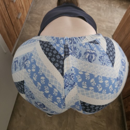 Infaru: Swingers Hotwife Cuckold