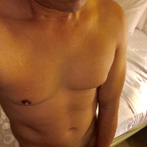 Ventura Co. swinger hotwife & cuckold profile – Surferguy805 on Rocktie
